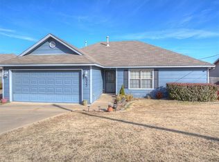 6033 S 30th Ave W, Tulsa, OK 74107