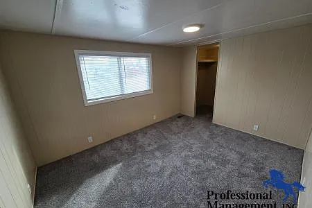 819 Heights Ln — Photo 7