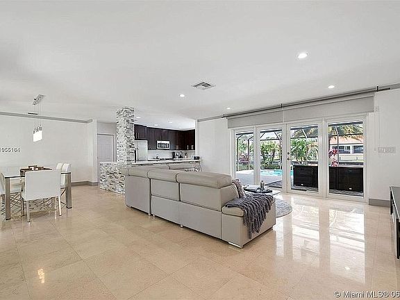 2nd image of 141 Agua Ave