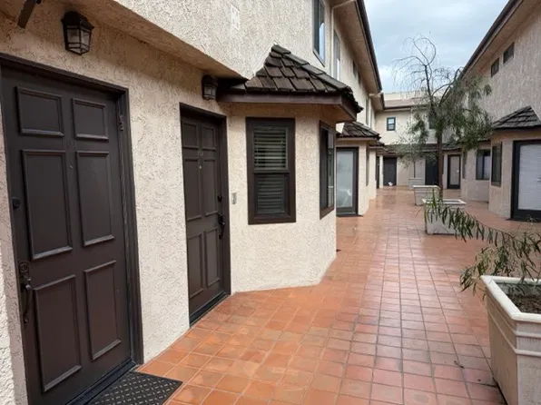 12330 Magnolia Blvd, Valley Village, CA