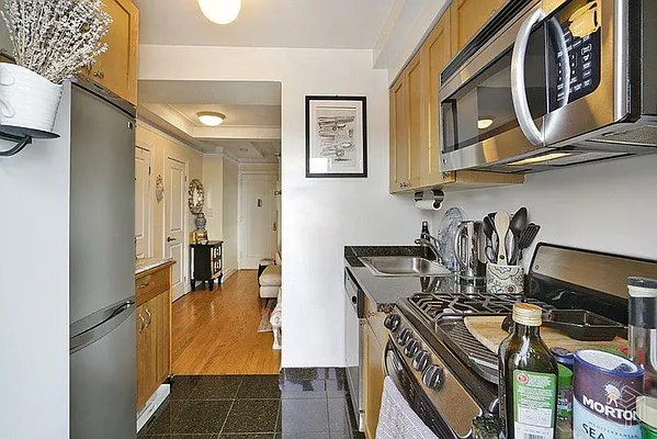 Rented by Halstead Real Estate | media 14