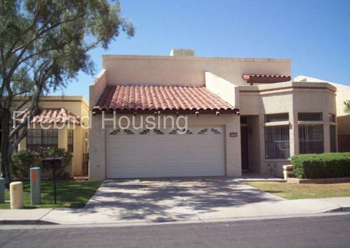 1st image of 2039 W Nopal Ave