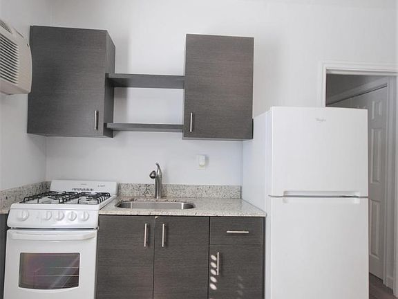 4th image of 7145 Carlyle Ave APT 10