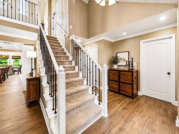 5th image of 1136 Hooverview Dr