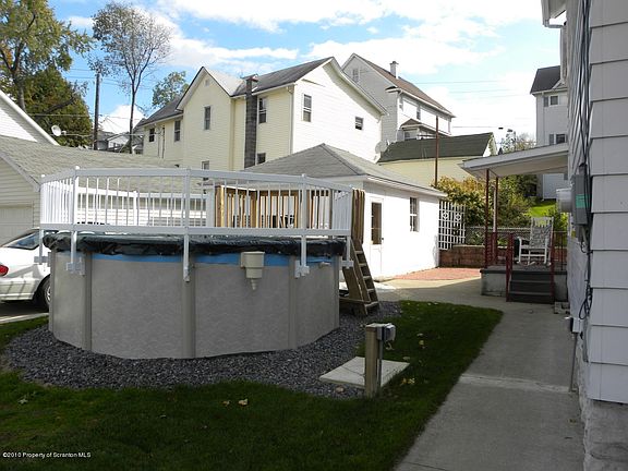 5th image of 309 Willow Ave