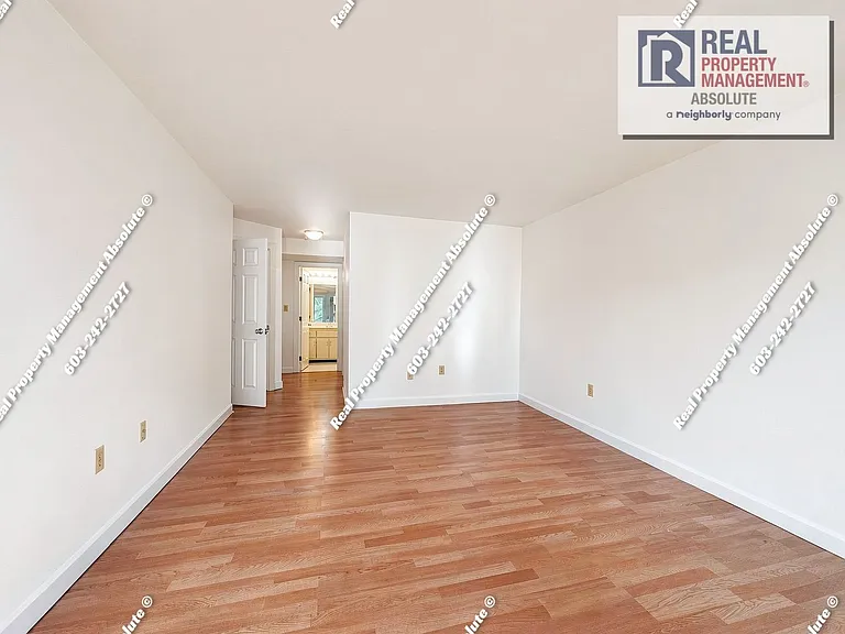 110 Coliseum Ave #108 — Photo 20