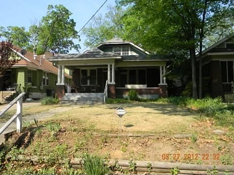 1st image of 319 N Willett St