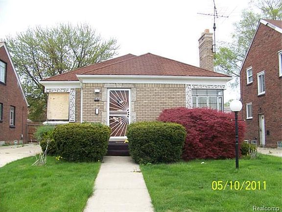 2nd image of 10819 E Outer Dr