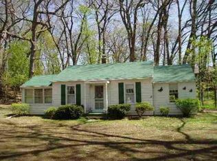 225 Circle Dr, Lake Mills, WI 53551