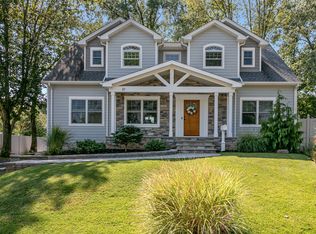 21 Linda Ln, Clark, NJ 07066