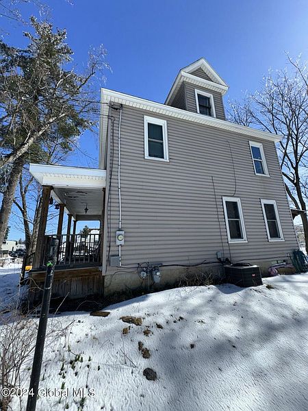 5th image of 7 Gebhardt Street