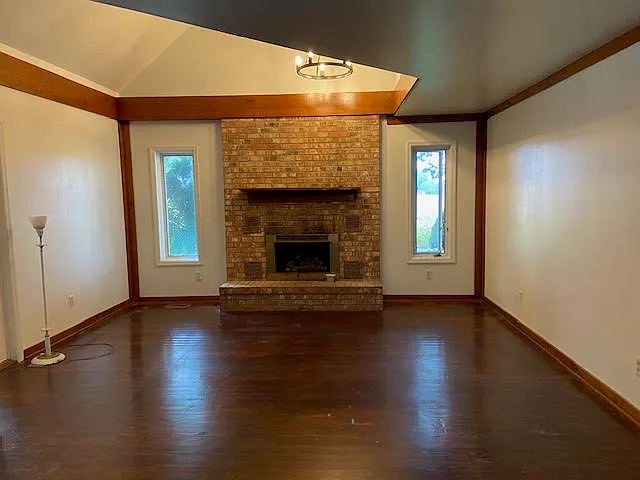 3 bed, 2.5 bath, 2000 sqft, $1,700 — Photo 4