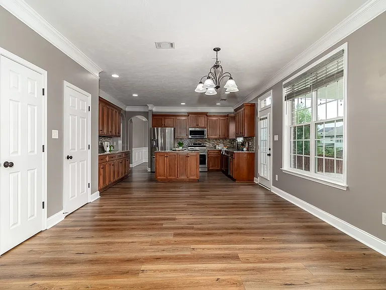 509 Hardwick Ct — Photo 7