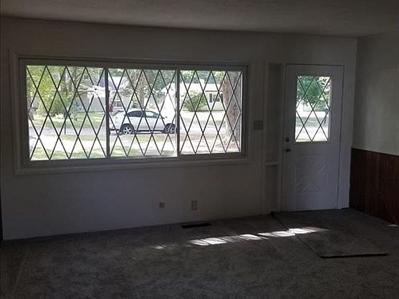 3rd image of 3410 6th Ave E