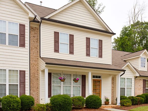 3rd image of 40 Nandina Dr