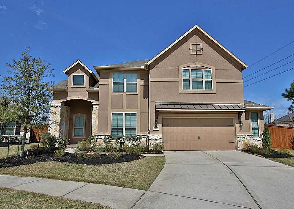 1st image of 17931 Creek Bluff Ln