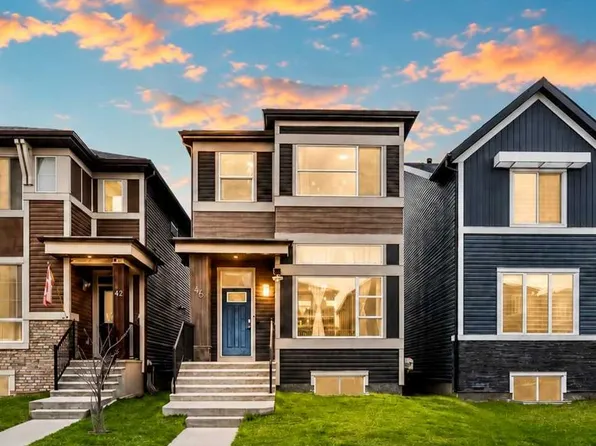 46 S Corner Meadows Cmn NE, Calgary, AB T3N 1K1
