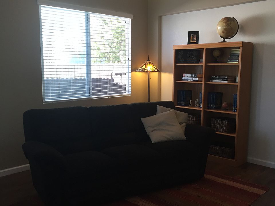 1st image of 4043 Lochaber Dr