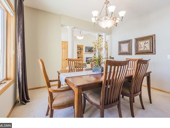 5th image of 23630 Carmen Ct N