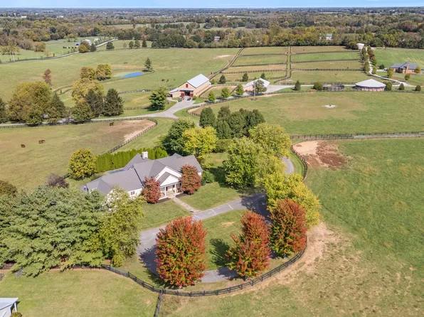 1564 Paynes Depot Rd, Versailles, KY 40383