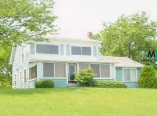 7911 N Lakeview Dr, Lexington, MI 48450