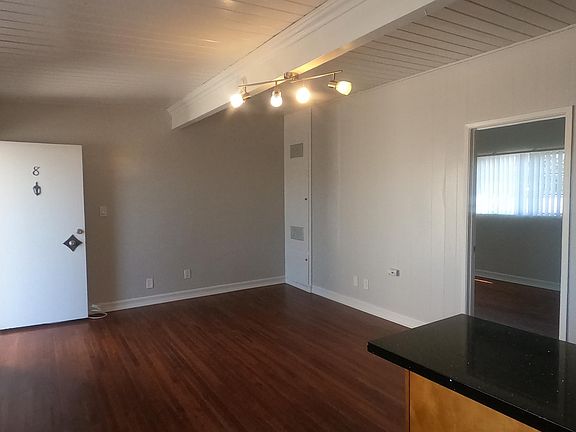 5th image of 3815 Vermont St APT 8