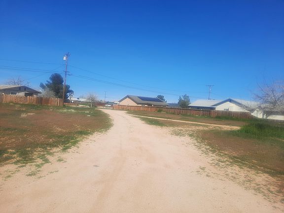 4th image of Eucalyptus Ave