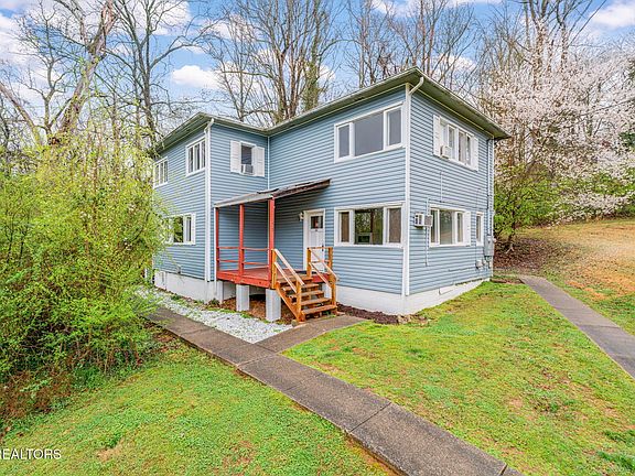 2nd image of 153 Wade Ln