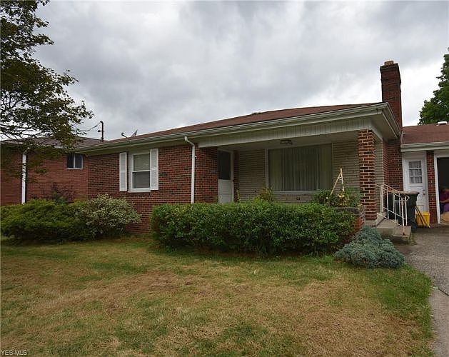 1st image of 372 Meadowbrook Ave