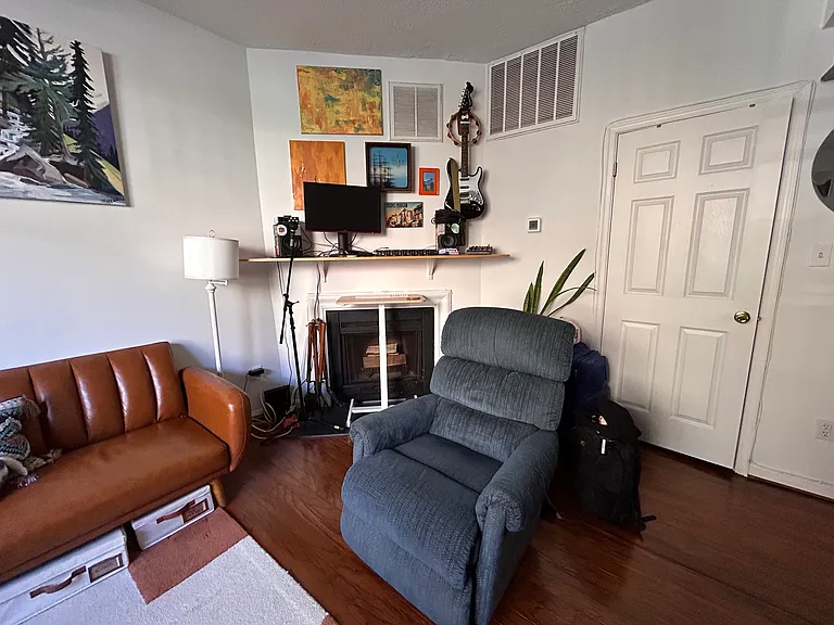 1830 California St NW #1 — Photo 10