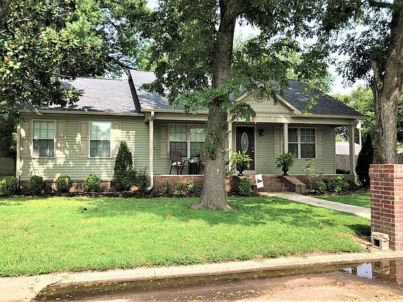 2nd image of 104 Copeland Dr