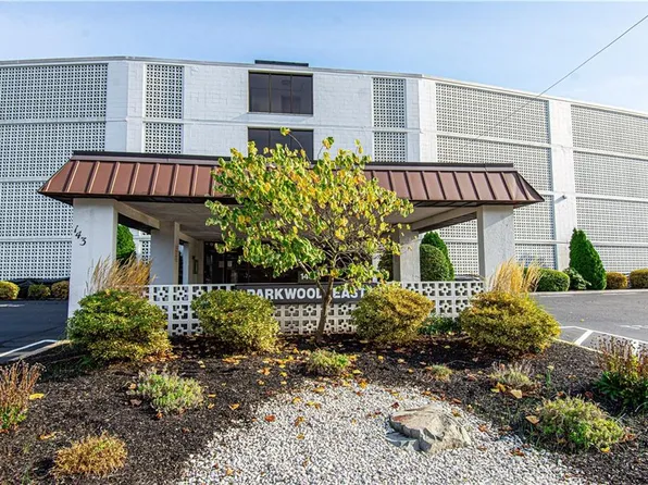 143 Hoffman Ave APT 110, Cranston, RI 02920