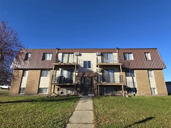 510 Lewis Ave E #103, Larimore, ND 58251