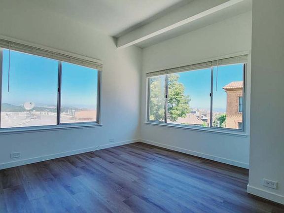 2nd image of 179 Clifford Ter APT 1