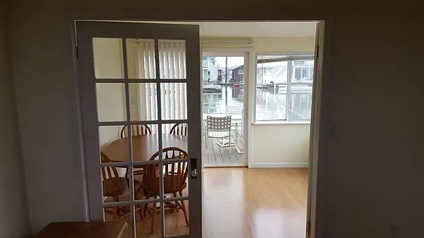 NE Marine Dr — Photo 18