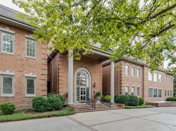 3733 W End Ave APT 300, Nashville, TN 37205