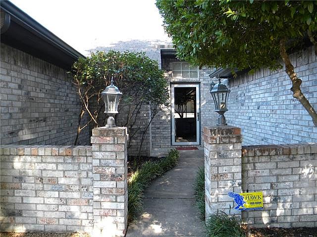 1st image of 1205 Cozby St W