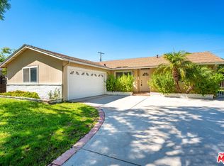 22545 Schoolcraft St, West Hills, CA 91307