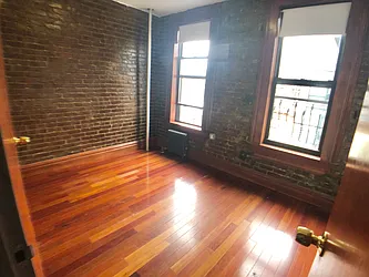 Rented by MOTION New York