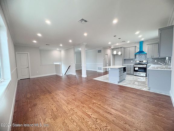 2nd image of 100 Mason Blvd Floor 2