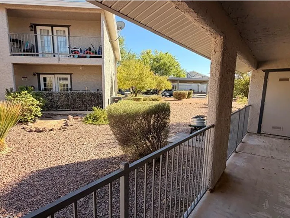 2783 Carnation Ln