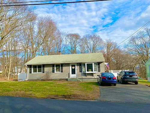 179 Coram Rd Photo 1