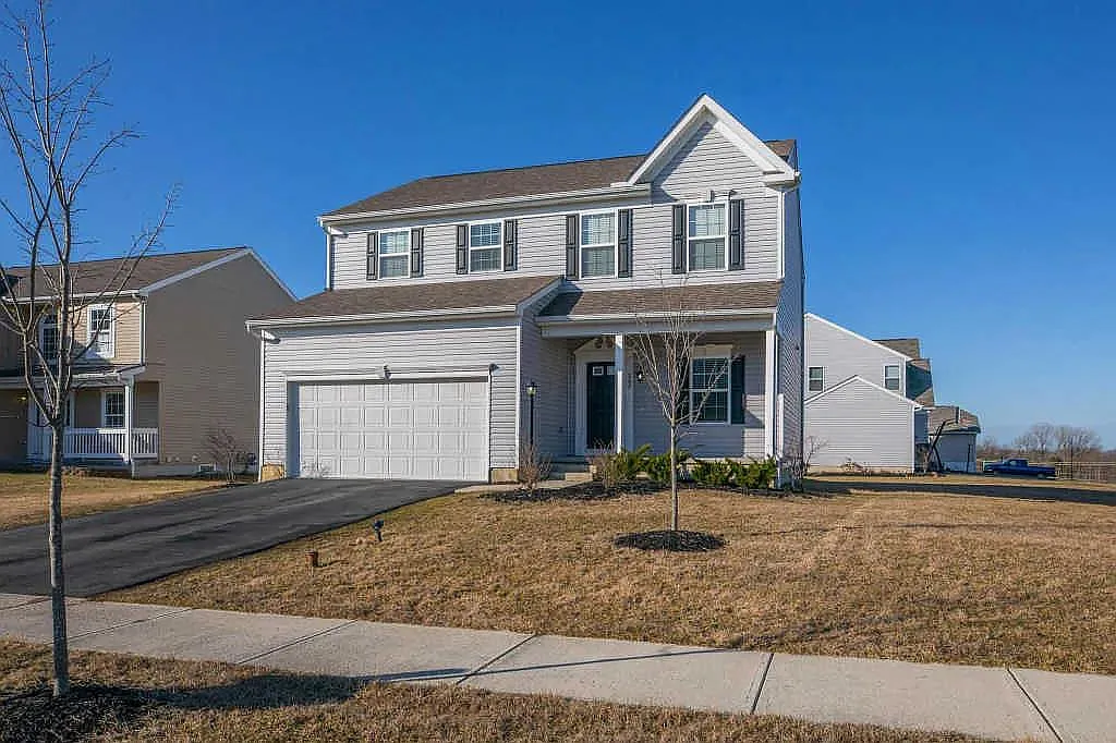 4 bed, 2032 sqft, $2,650 — Photo 2