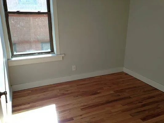 Rented by Premier Metro Realty Corp | media 14