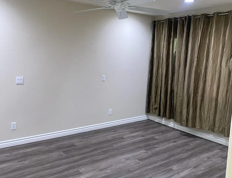 1405 Vegas Valley Dr #0 — Photo 9