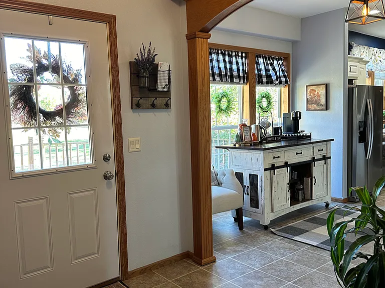 4293 Madison Ave SW — Photo 6