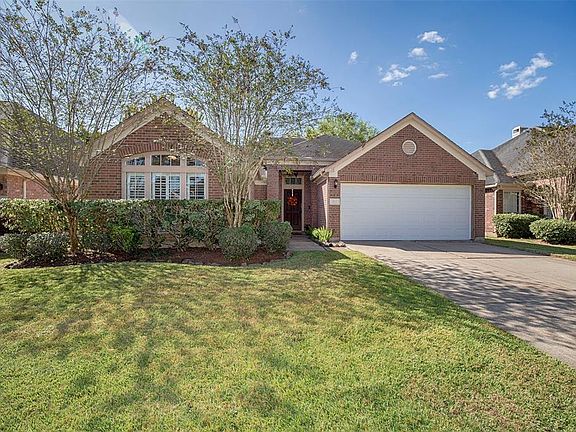 2nd image of 3722 Crescent Dr