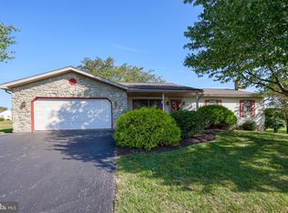 112 Millstone Dr, Denver, PA 17517