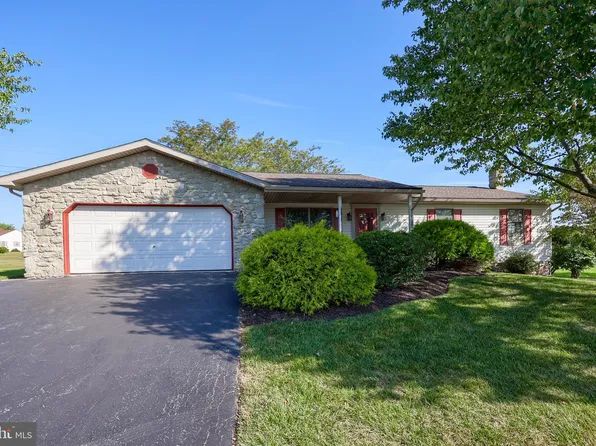 112 Millstone Dr, Denver, PA 17517