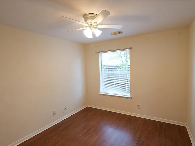 1314 Hollow Ash Ln — Photo 23